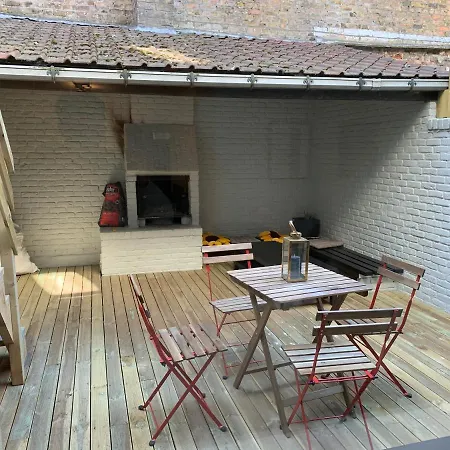 Met Terras Apartment